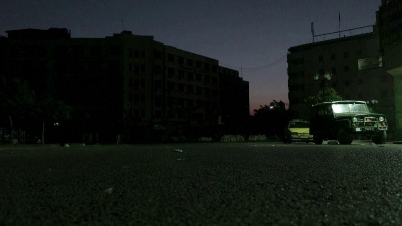 Damasco, primo mattino senza Assad: negozi chiusi e strade deserte