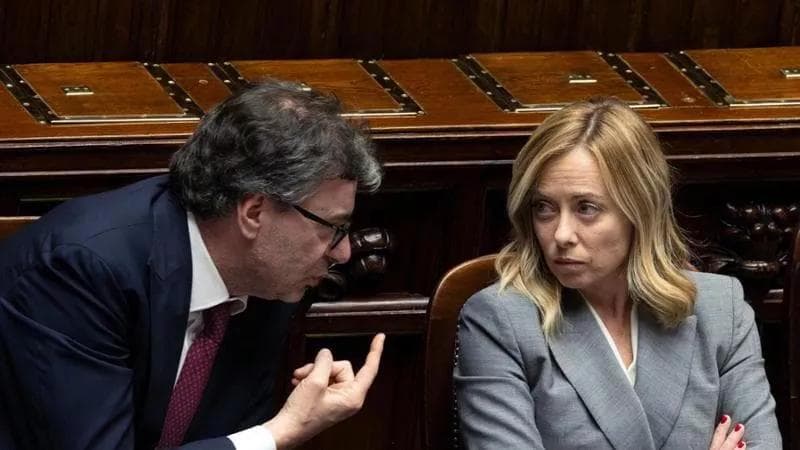 Manovra, slitta il taglio dell’Irpef. Flat tax fino a 35 mila euro per i dipendenti