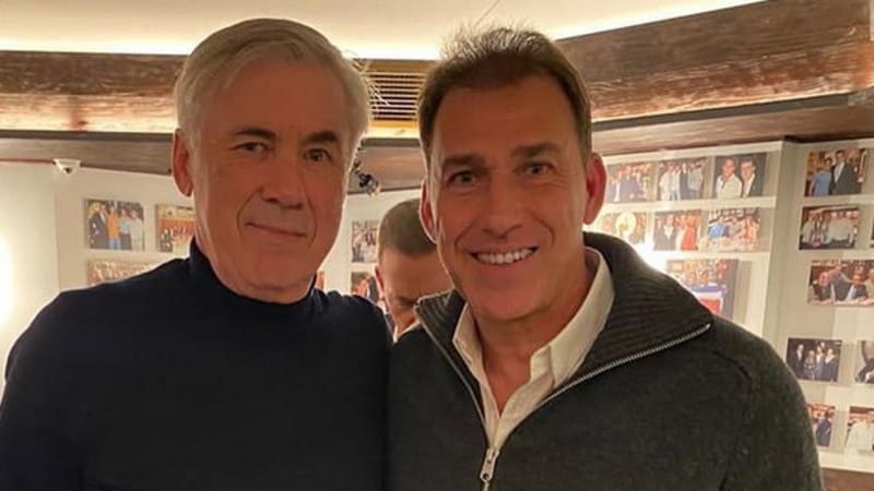Martín Vázque con Carlo Ancelotti (foto Instagram)