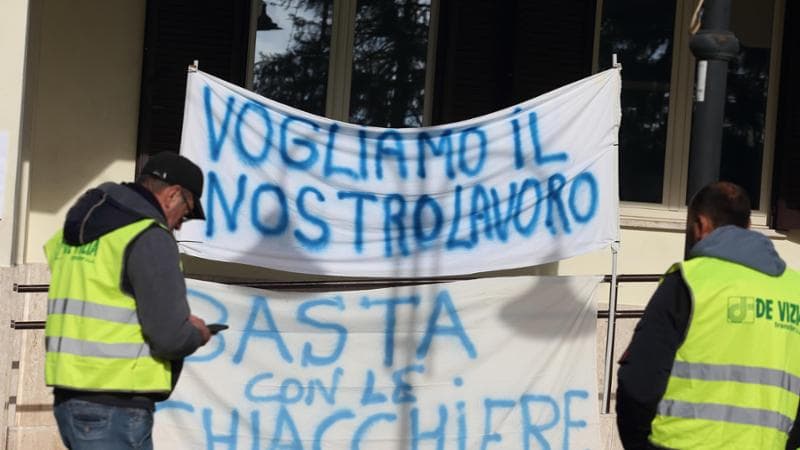 Gli operai di Trasnova
