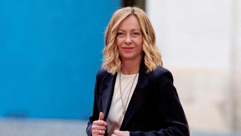 Giorgia Meloni la donna più potente d'Europa: la classifica di Politico. "Musk telefona a lei"