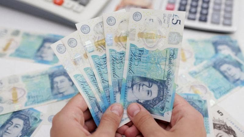 Paghe più basse dei colleghi, 6mila lavoratrici vincono la battaglia per la parità contro Birmingham