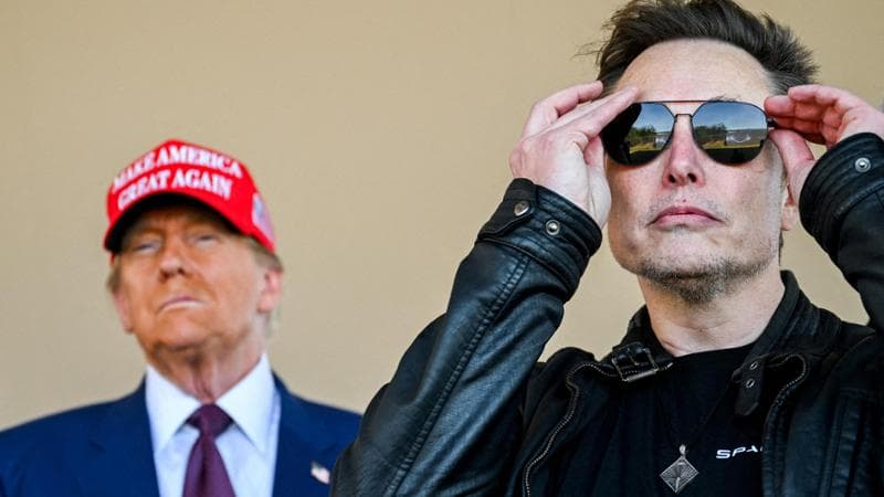 Il regalo di Trump a Musk e alla Tesla: via l’obbligo di segnalare incidenti con la guida autonoma