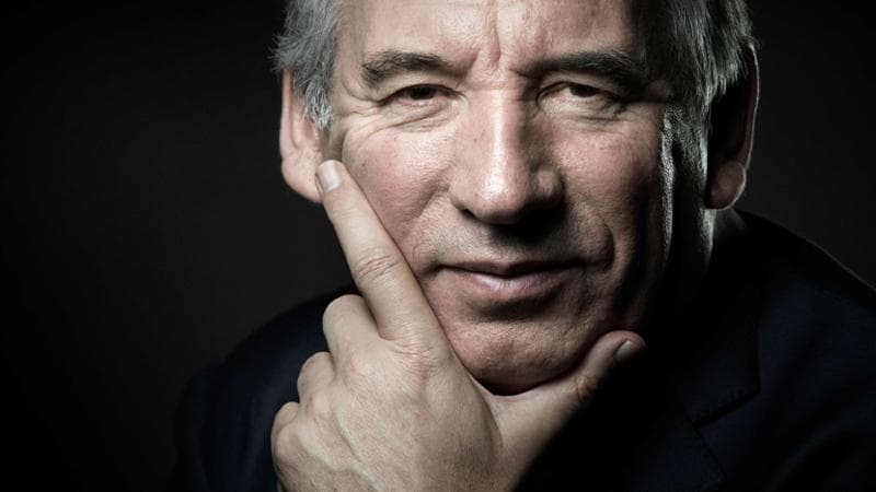 Francia, Bayrou e la somiglianza con Richard Gere: il primo tormentone social del neo premier