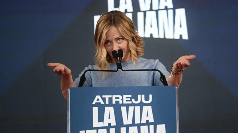 Atreju. Meloni contro Landini, Schlein e Prodi: “Sinistra non difende i lavoratori”