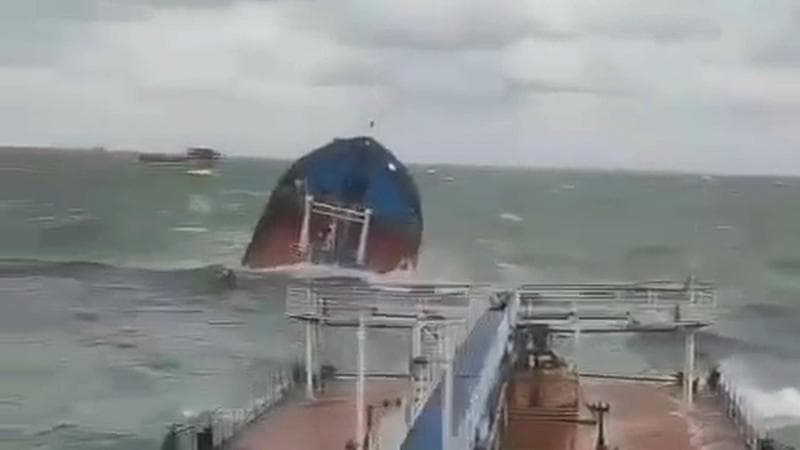 Due petroliere nella tempesta: disastro russo nel Mar Nero