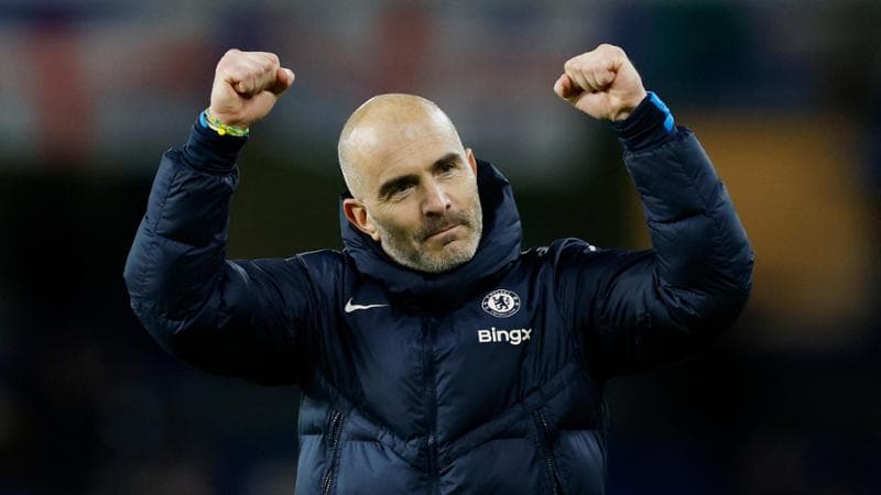 Enzo Maresca esulta dopo la vittoria contro il Brentford