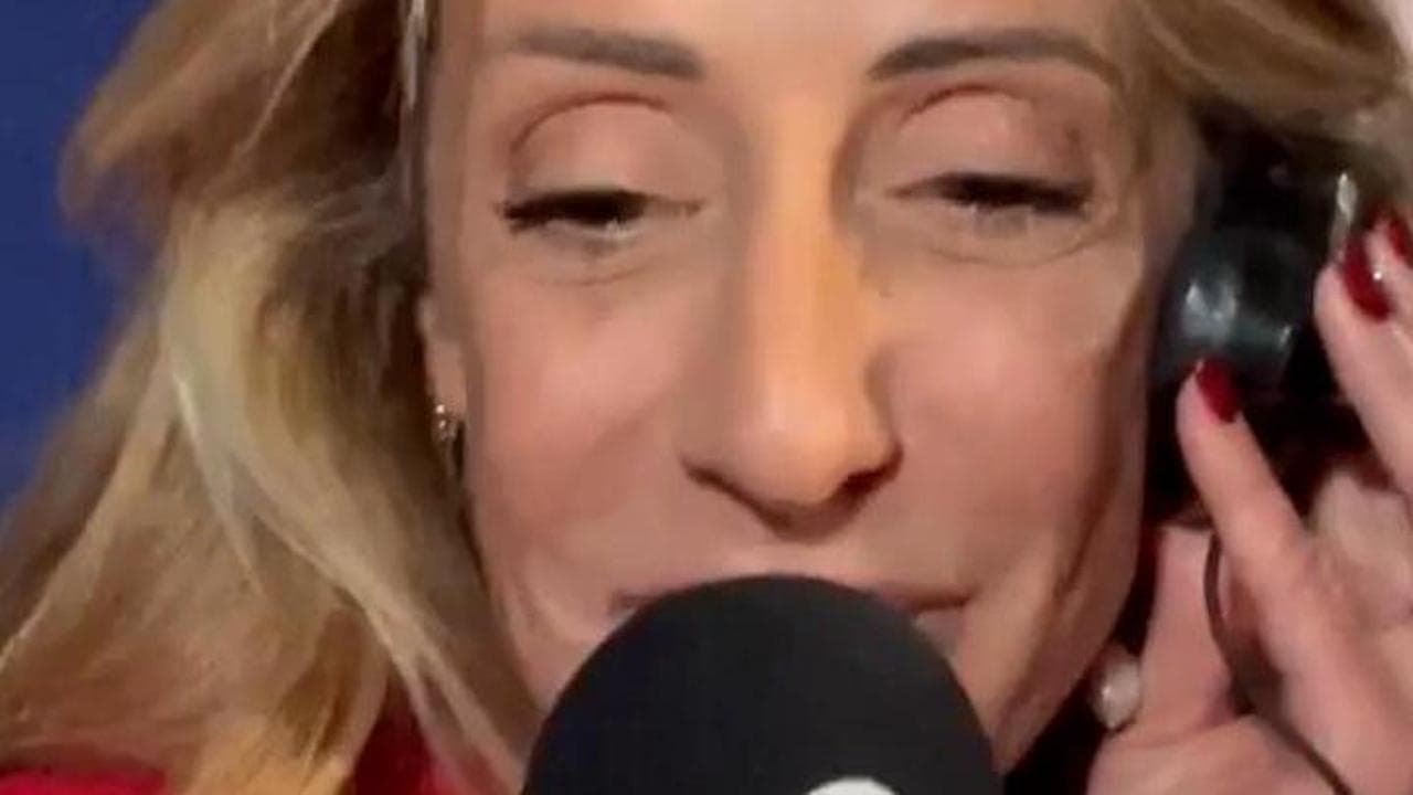 Arianna Meloni canta la sigla del cartone animato "L’Ape Magà": "La dedico a mia sorella"