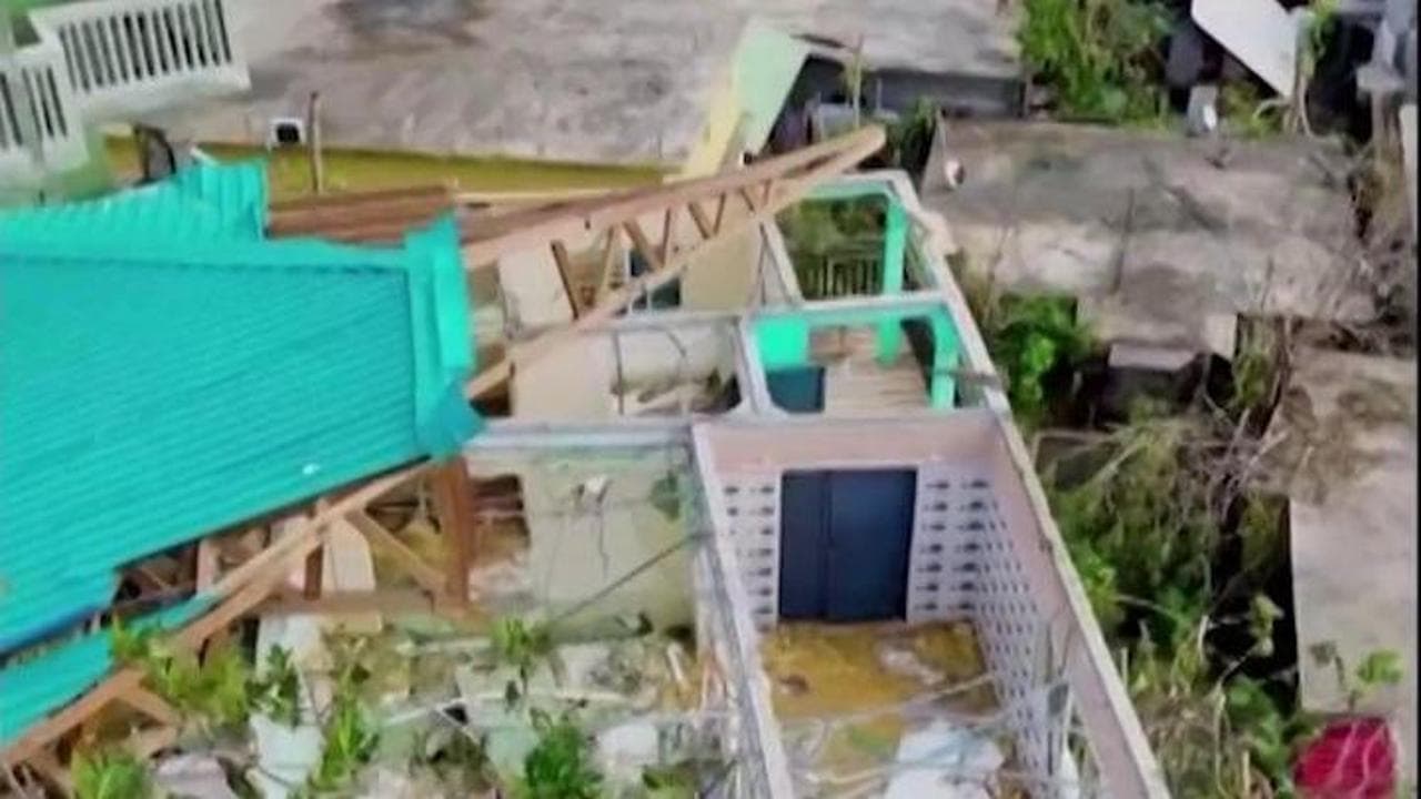 Mayotte devastata dal ciclone Chido, i danni visti dal drone. E scatta l'emergenza acqua