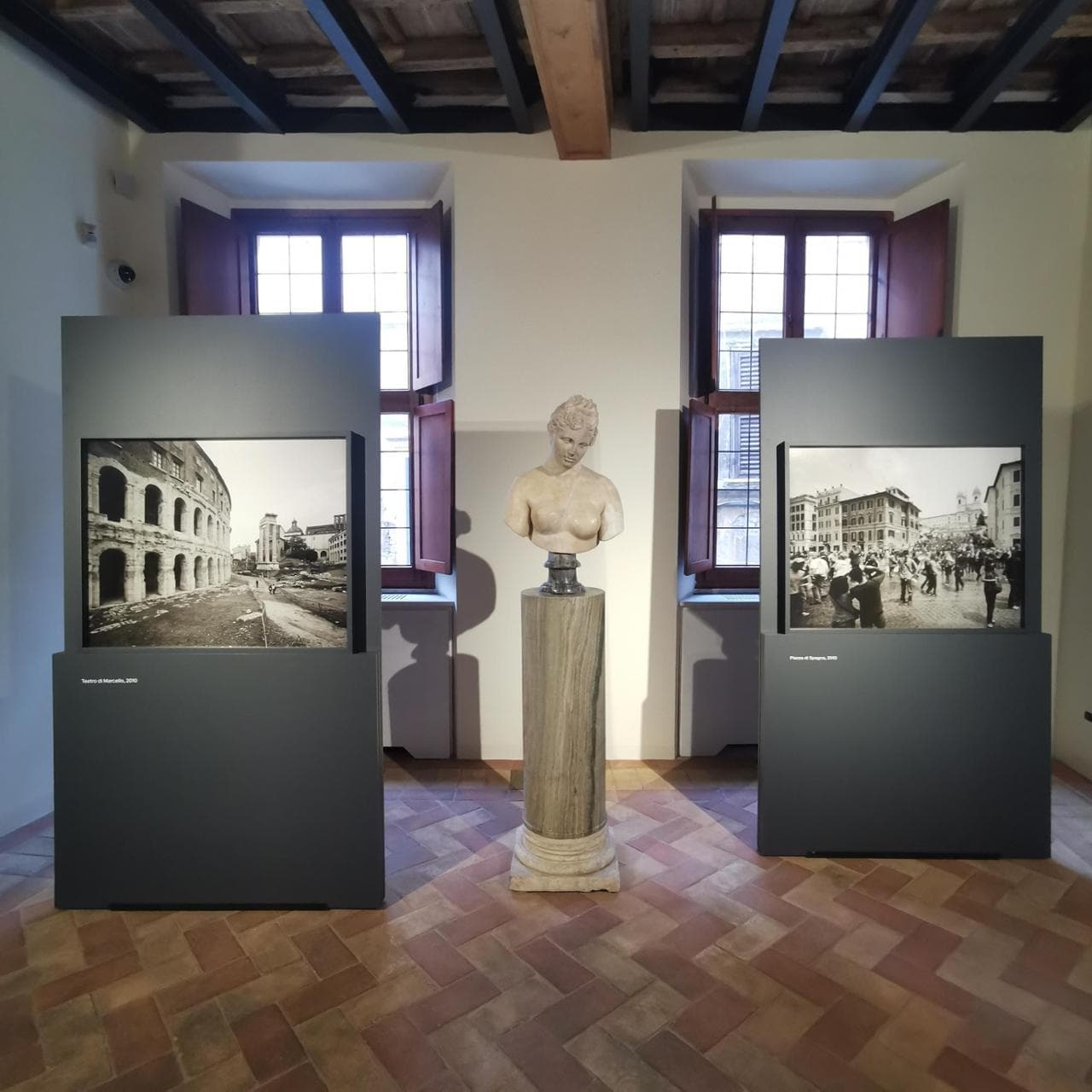 Gabriele Basilico Roma, allestimento di mostra