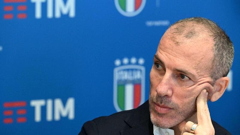 Tim, i fondi Cvc valutano di comprare il 23,75% in mano a Vivendi