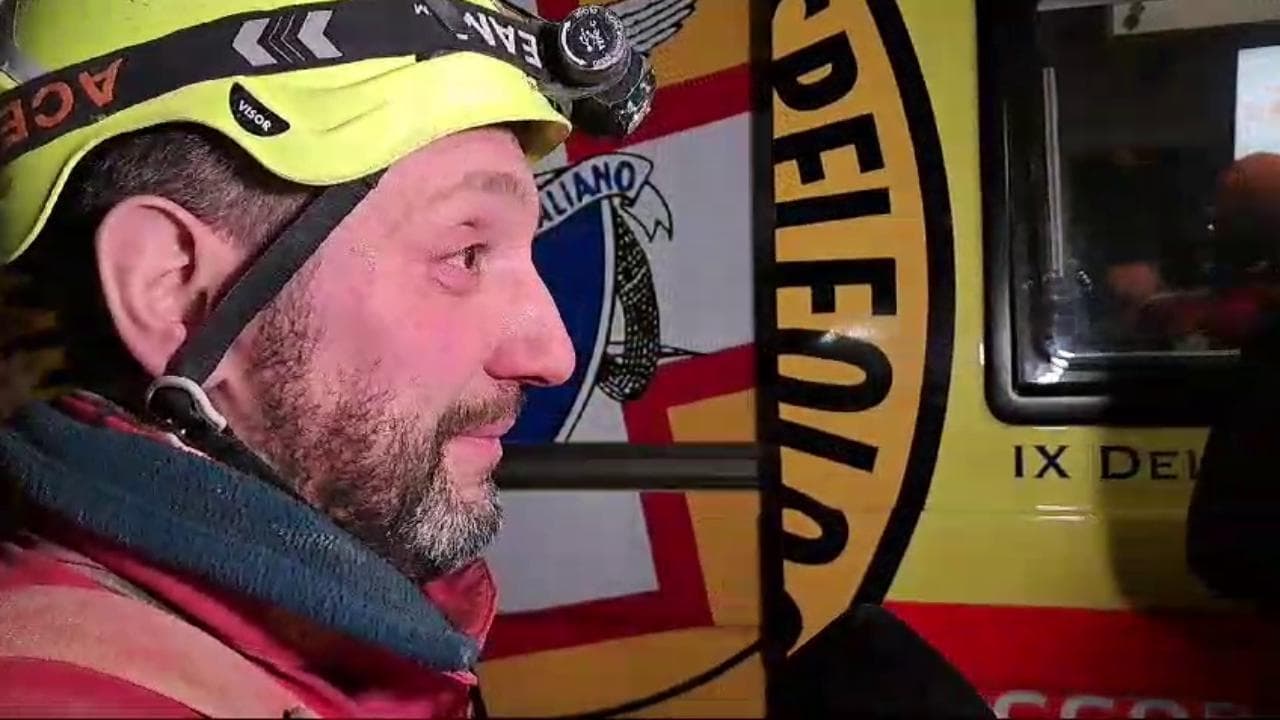 Ottavia Piana, le lacrime del soccorritore: "Siamo contenti, è andata bene"