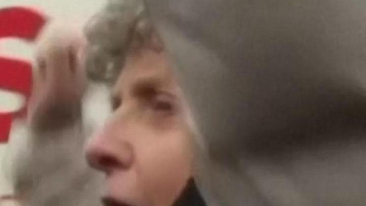 Processo Pelicot, l'esultanza della folla fuori dal tribunale dopo il verdetto