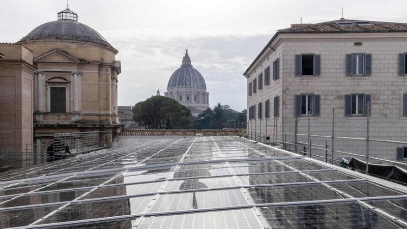 Musei Vaticani, la nuova vetrata fotovoltaica alla vigilia del Giubileo