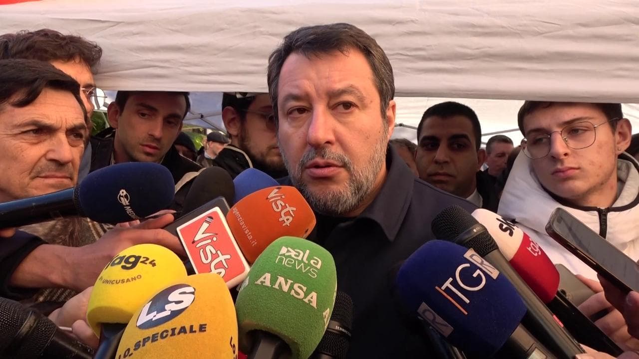 Open Arms, Salvini: "Io più forte di Meloni? È stata la prima a chiamarmi. Solidarietà da sinistra"