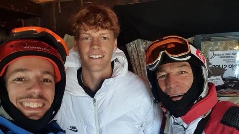 Sinner, Natale a casa (con sciata) e fine anno a Montecarlo: poi l’operazione Australian Open