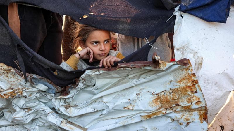 Una ragazzina nel campo di Beit Lahia, a Khan Younis