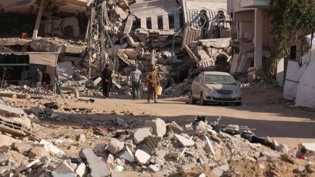 Raid israeliano colpisce un edificio a Gaza: 5 morti