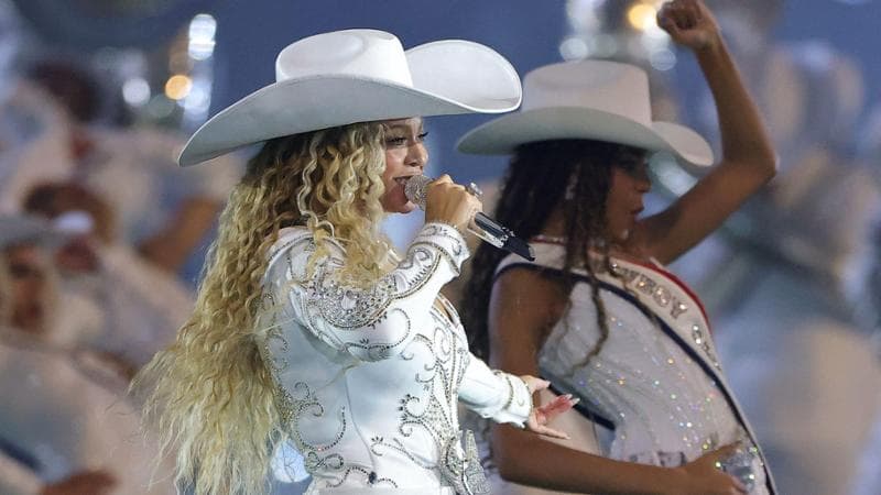 Beyoncé trionfa su Netflix: lo show di Natale del football visto in 200 ...