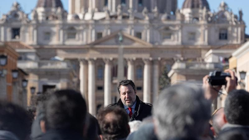 Salvini accelera sul congresso della Lega per blindare la sua leadership