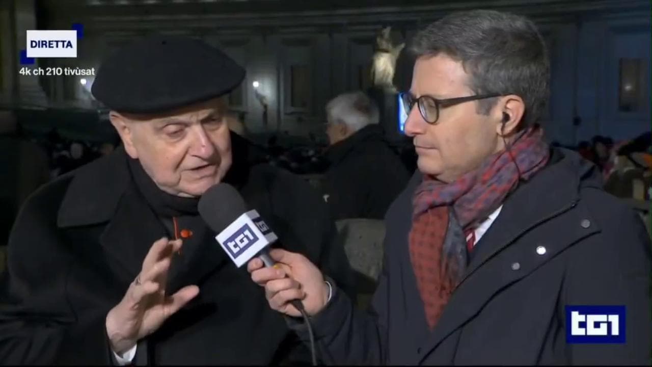"Scrivere una letterina a Babbo Natale è come dire 'Caro Nessuno'": le parole del cardinale Comastri