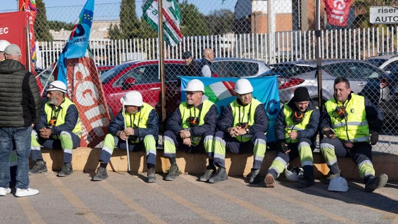 Il governo scrive a Glencore: “Zinco strategico, non potete chiudere Portovesme”