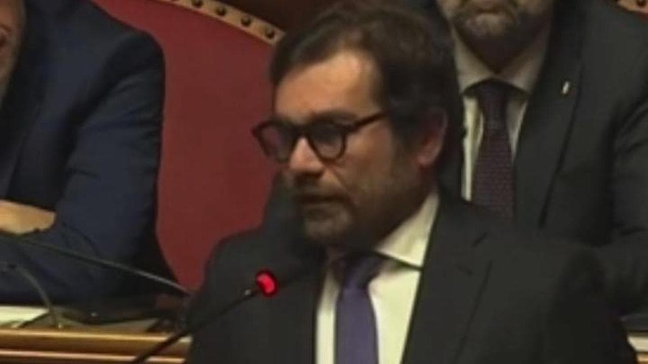 "Il governo valorizza le proprie donne italiane": polemica in Senato per le parole di Gelmetti (FdI)