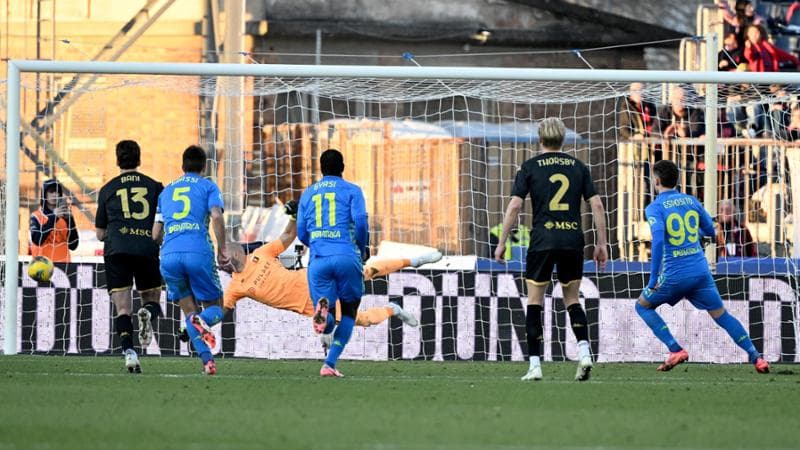 Il rigore parato da Leali a Esposito