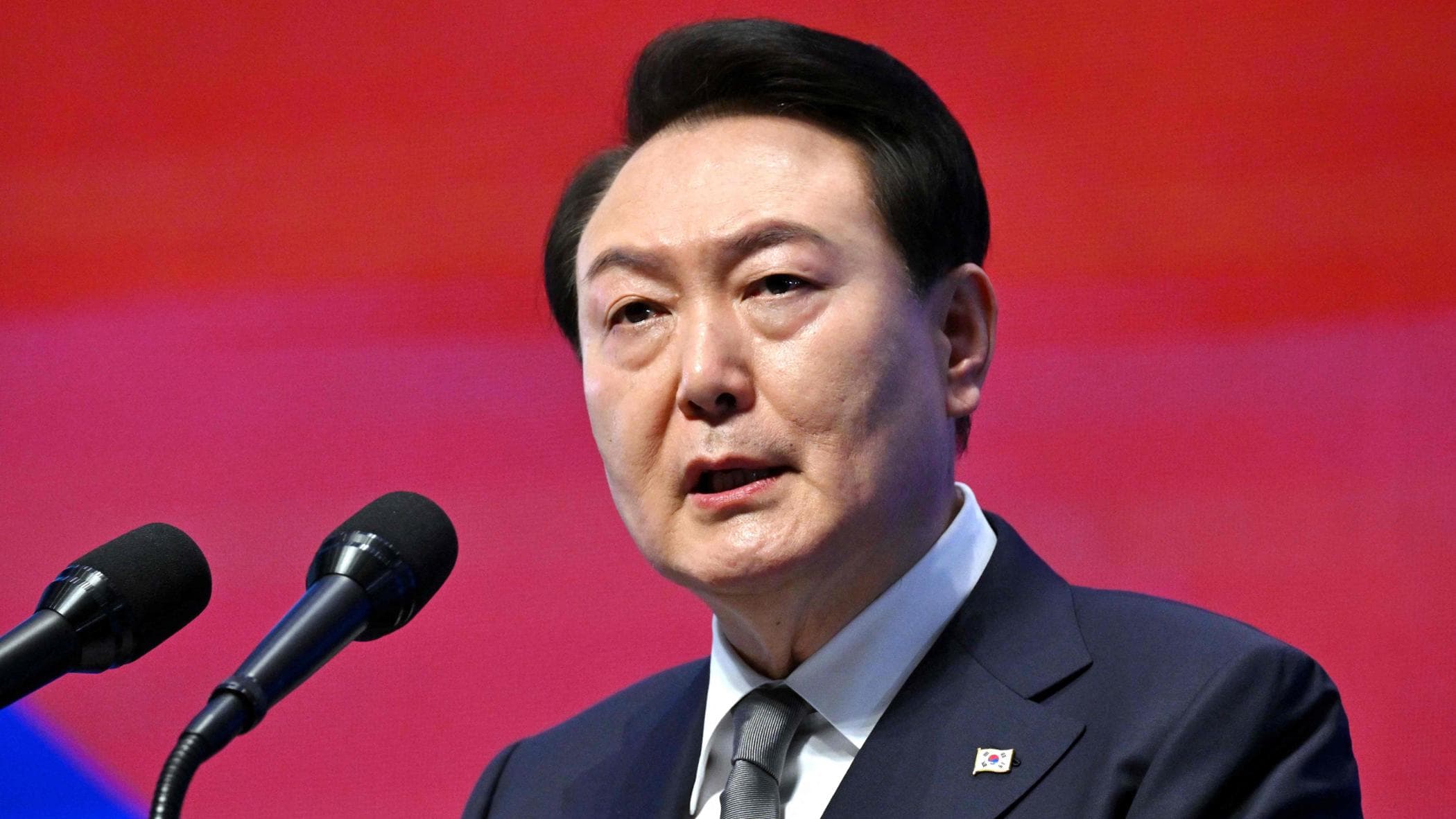 韓国、退陣させられた尹大統領に逮捕状発令