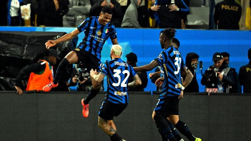 Dumfries esulta: sua la doppietta che ha steso l'Atalanta