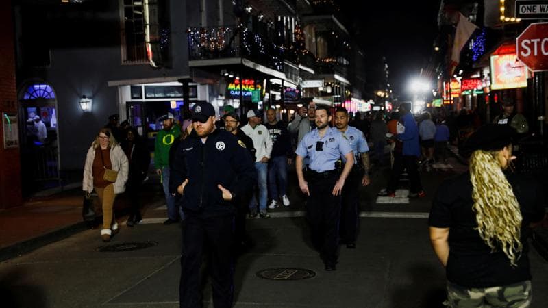 Football, musica, posti di blocco e selfie: New Orleans cerca la normalità dopo l’attentato