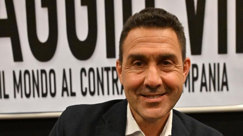 Vannacci registra il marchio “Mondo al contrario”