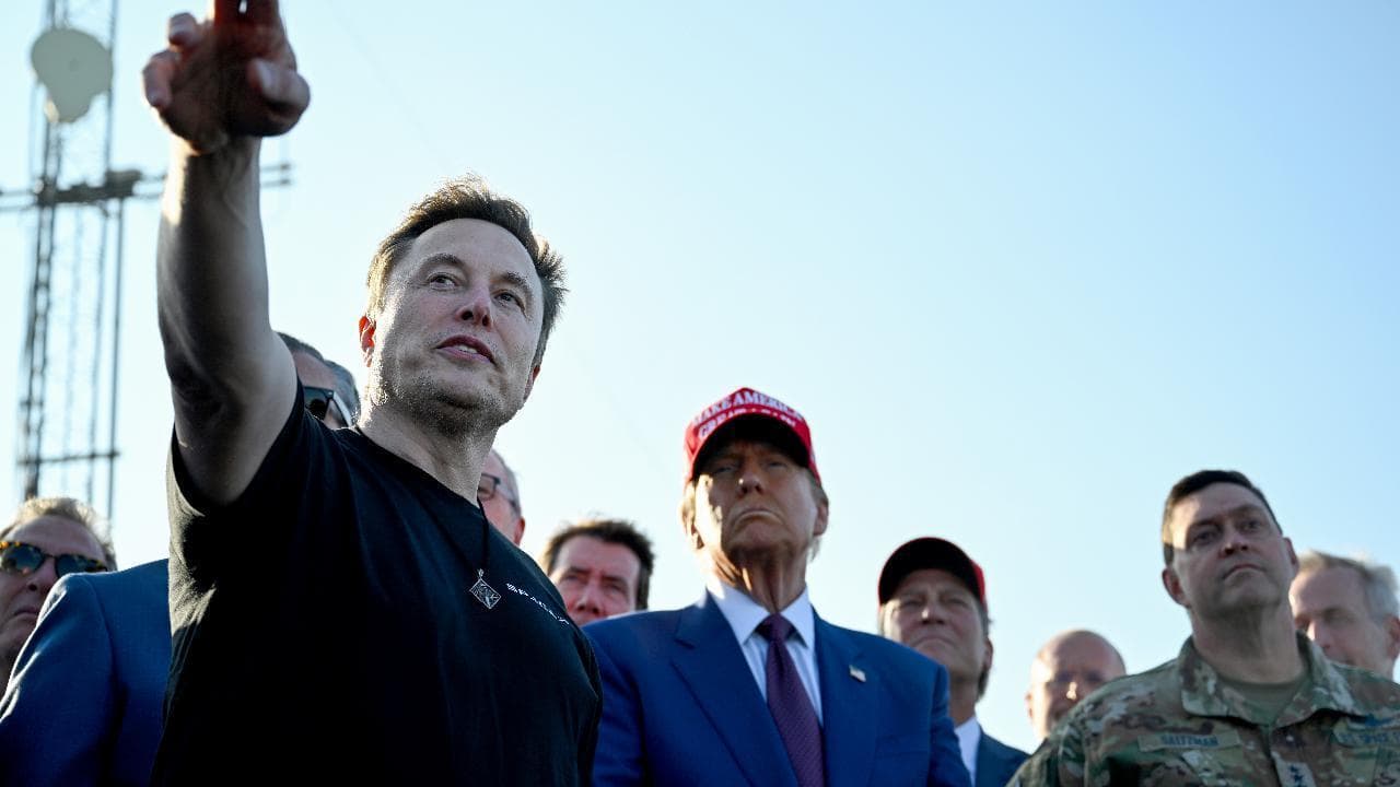Cosa è Starlink e come funziona? Ecco la rete di mini-satelliti di Musk che Meloni vuole in Italia