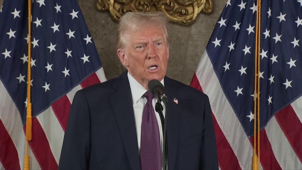 Trump torna a minacciare Panama e Groenlandia: "Non garantisco che non useremo la forza"