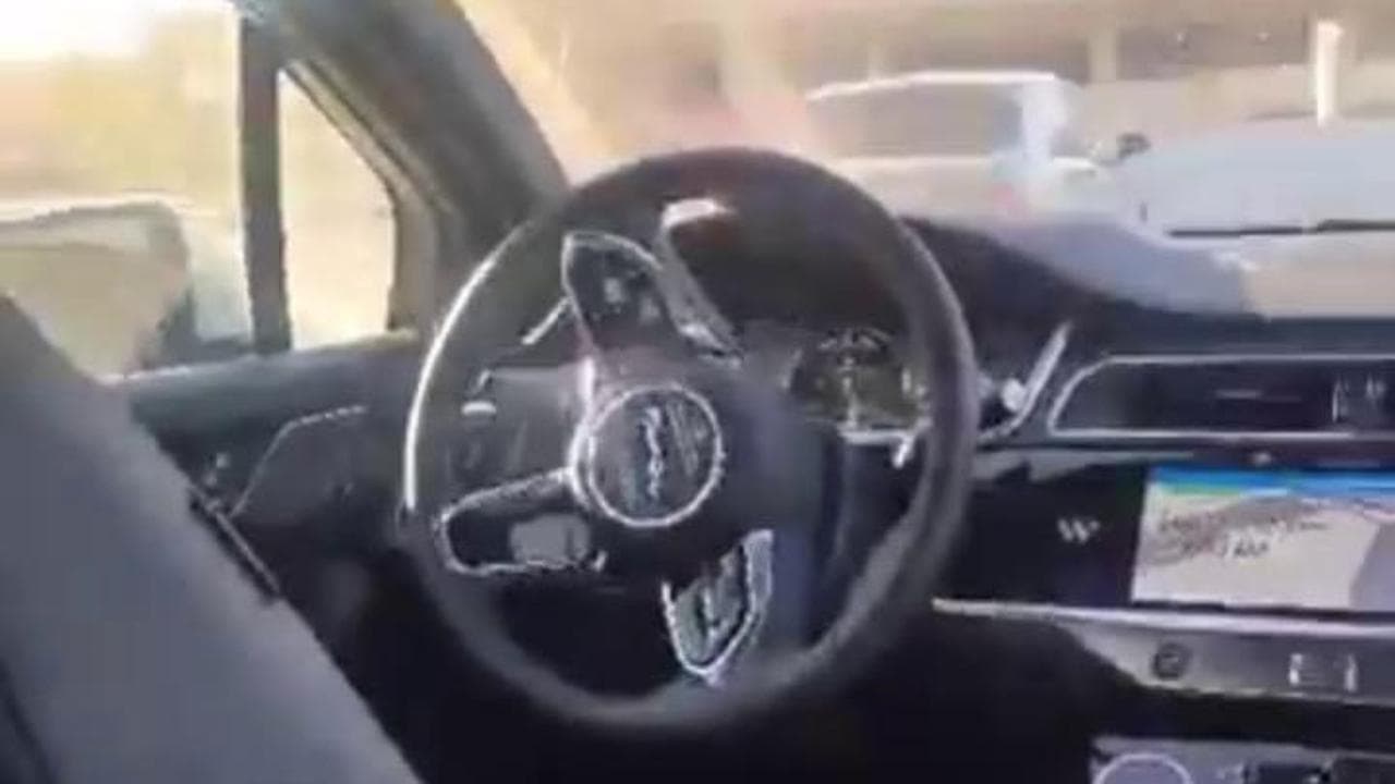 Arizona, l'incubo di Mike Johns: bloccato nel taxi senza conducente