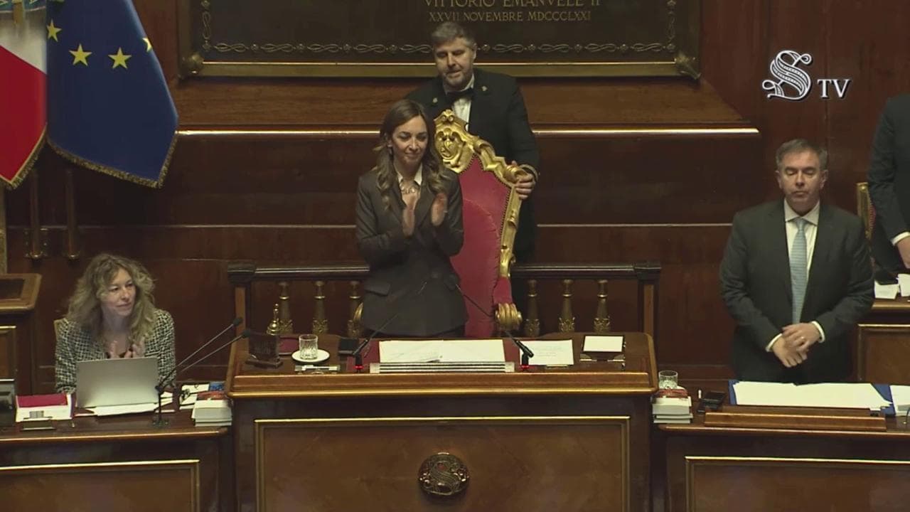 Cecilia Sala: l'applauso nell'aula del Senato alla notizia della liberazione