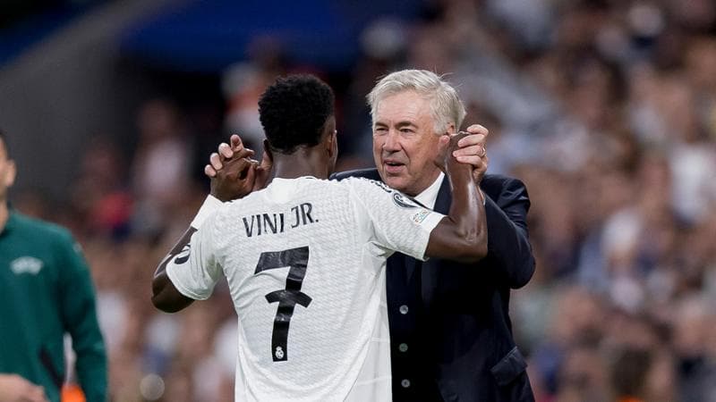 Carlo Ancelotti e Vinicius