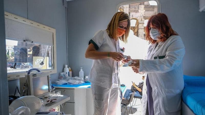 Donne medico, c’è il sorpasso. Ma la chirurgia resta un affare da uomini
