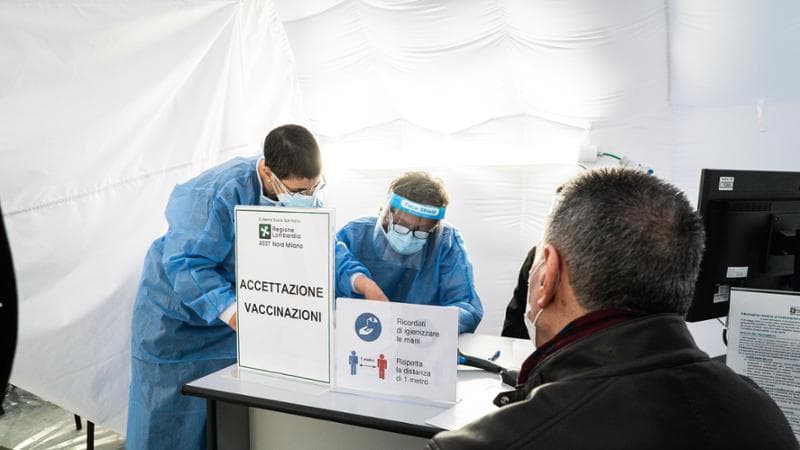 Minimum tax clima e vaccini a secco di dollari