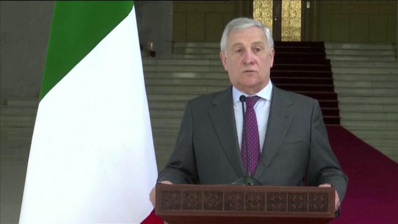 Tajani a Damasco: "No a sanzioni al popolo siriano, sostegno a transizione pacifica"
