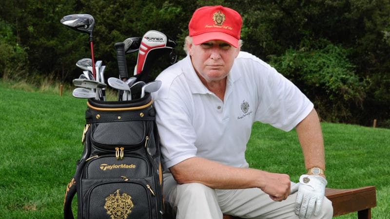 Tante telefonate, golf e mappe piene di bandierine: i consigli per trattare con Trump