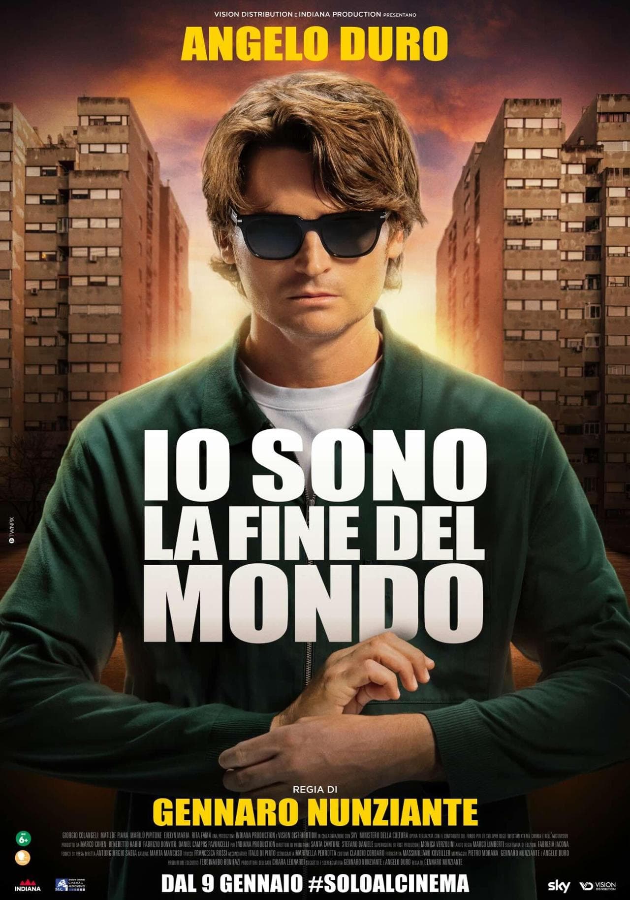 Angelo Duro, in sala: “Nessuno in tv mi voleva e ora sono primo al cinema”  - la Repubblica