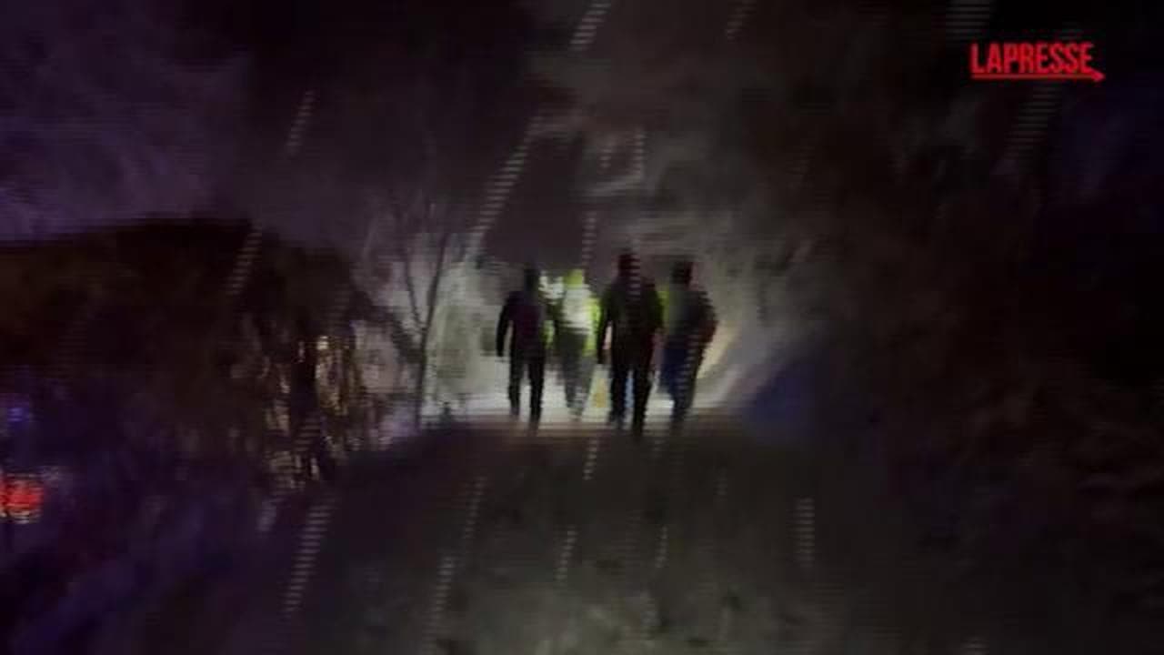 Escursionista ferito sul Pollino, salvato di notte sotto la neve