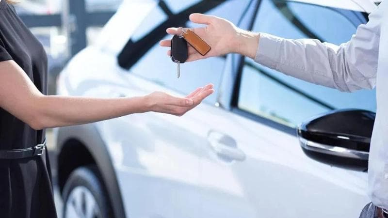 Noleggio auto, immatricolazioni in calo nel 2024. Male il lungo termine. I modelli preferiti