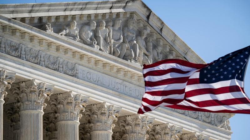 Politici e miliardari, corsa all’Inauguration Day di Trump. Michelle Obama si sfila