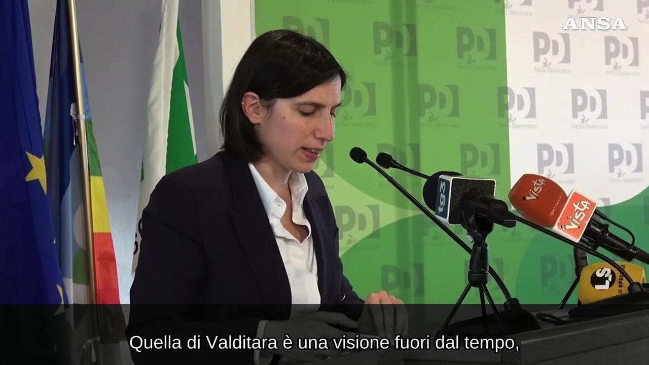 Elly Schlein: "Quella di Valditara è una visione della scuola fuori dal tempo"