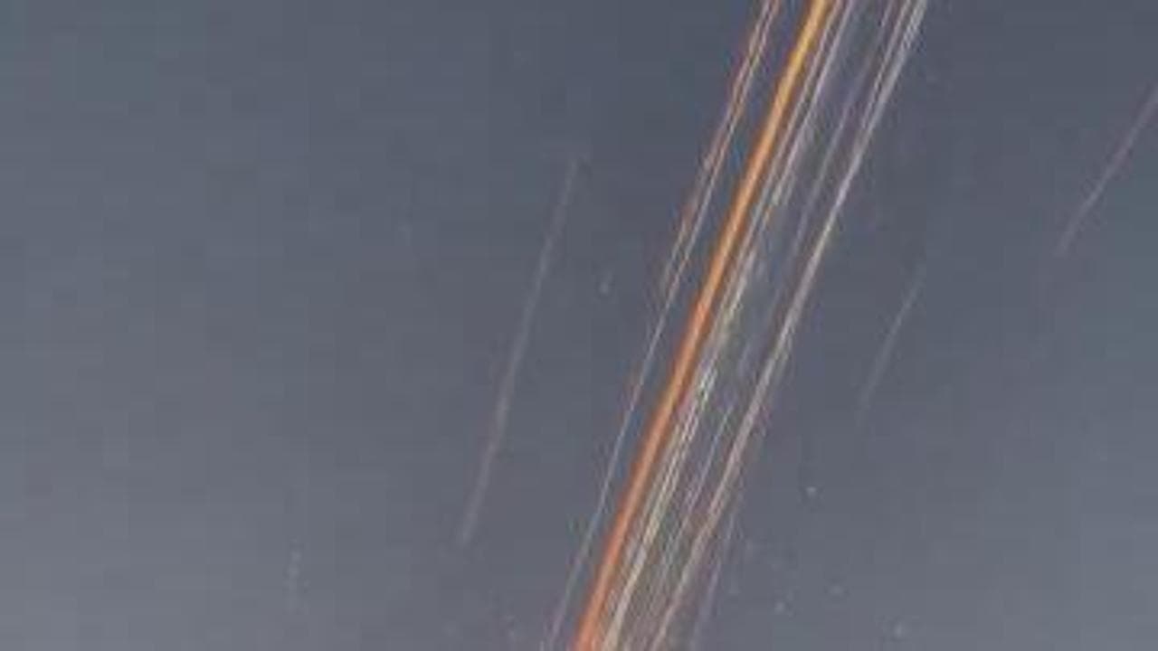 SpaceX, esplode la capsula Starship: lo spettacolo dei detriti che precipitano nel Golfo del Messico