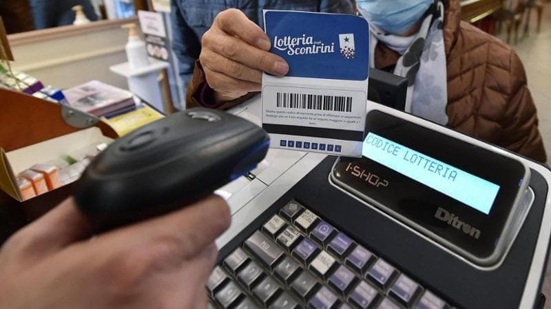 La lotteria degli scontrini resiste: come funziona e le estrazioni. In palio premi fino a 5 milioni