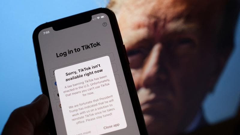 TikTok oscurata negli Stati Uniti. Messaggio agli utenti: “Per fortuna arriva Trump”
