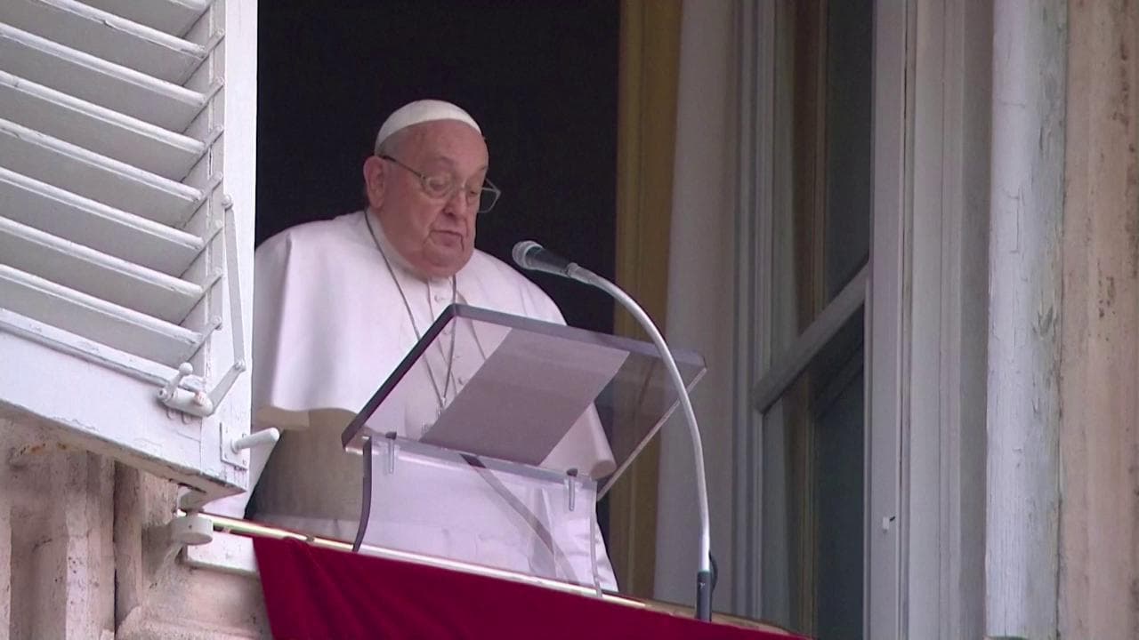 Medio Oriente, Papa Francesco sul cessate il fuoco: "Ostaggi tornino a casa e aiuti a Gaza"